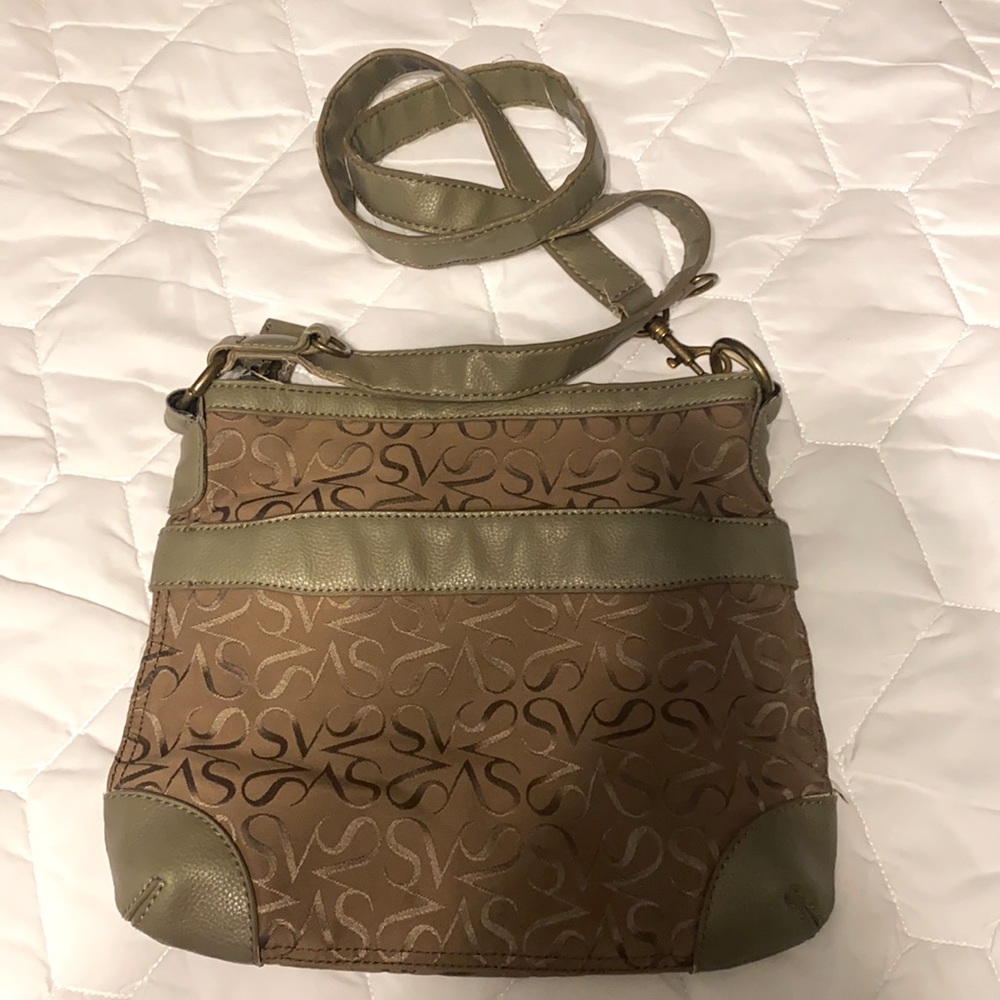 Simply Vera Vera Wang Cross Body Bag - Picture 1 of 1